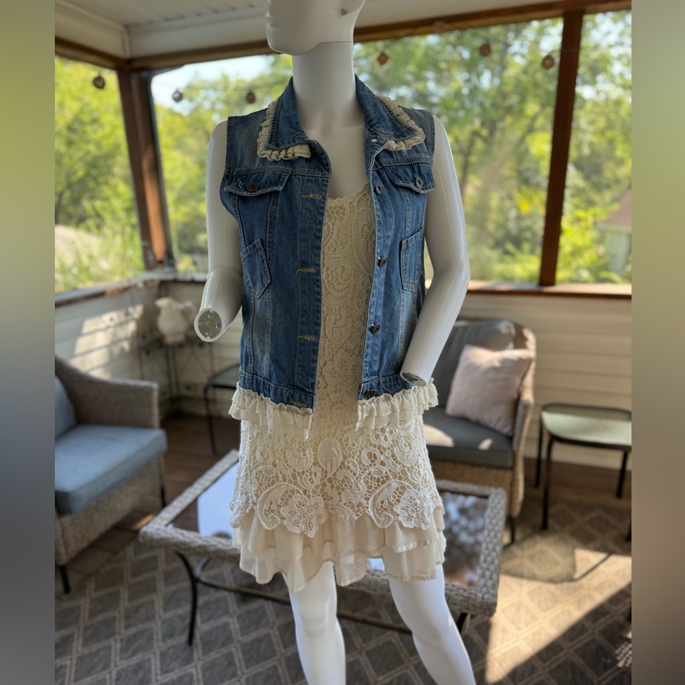 Boutique 2 Piece Denim Vest with Lace Dress Size Large